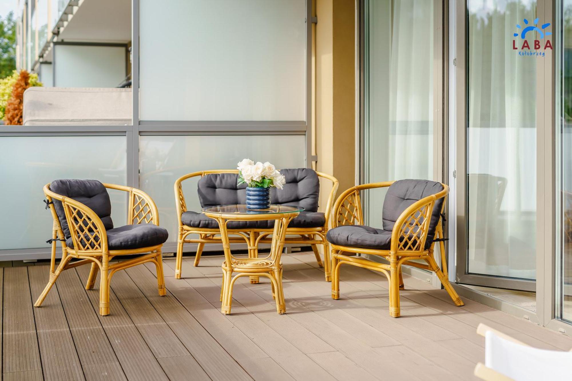 Laba Kolobrzeg Apartamenty Kasprowicza 20Ab ภายนอก รูปภาพ