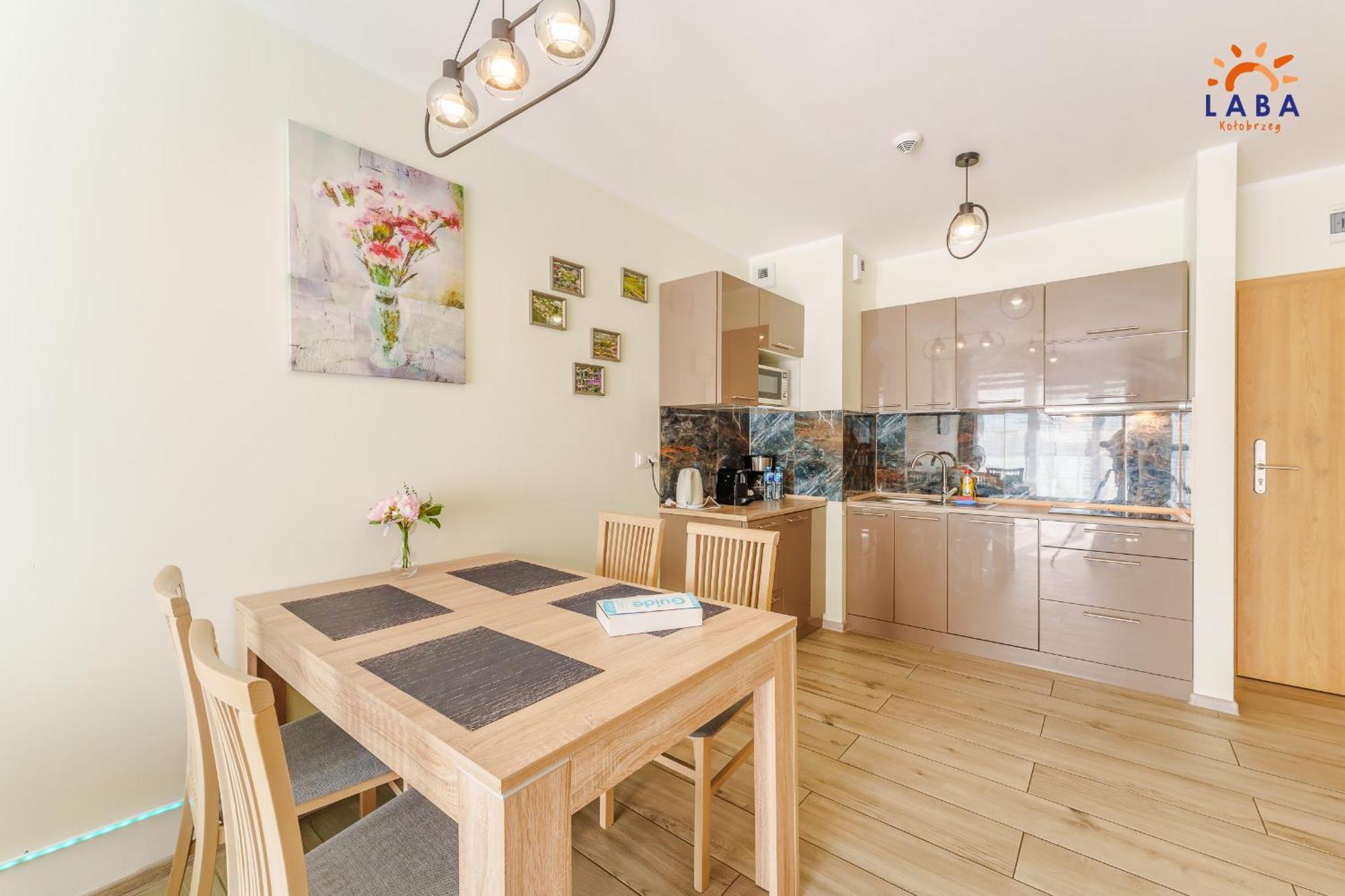 Laba Kolobrzeg Apartamenty Kasprowicza 20Ab ภายนอก รูปภาพ